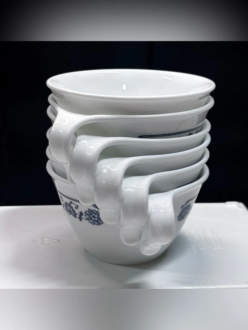Corelle Corning Old Town Blue Onion Hook Handle Coffee Cups 4 W/ Cream Sugar - Picture 1 of 10